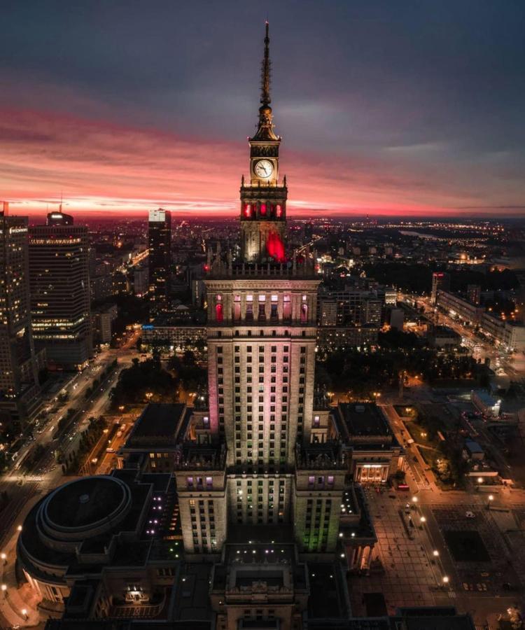 Diamond Metro Wifi 300 Mbs 70'Tv Netflix Hbo Appletv+ Apartamento Varsovia Exterior foto