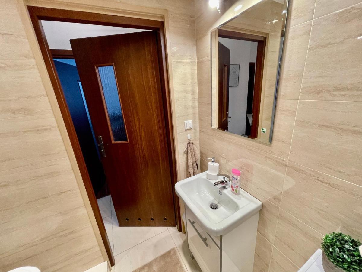 Diamond Metro Wifi 300 Mbs 70'Tv Netflix Hbo Appletv+ Apartamento Varsovia Exterior foto