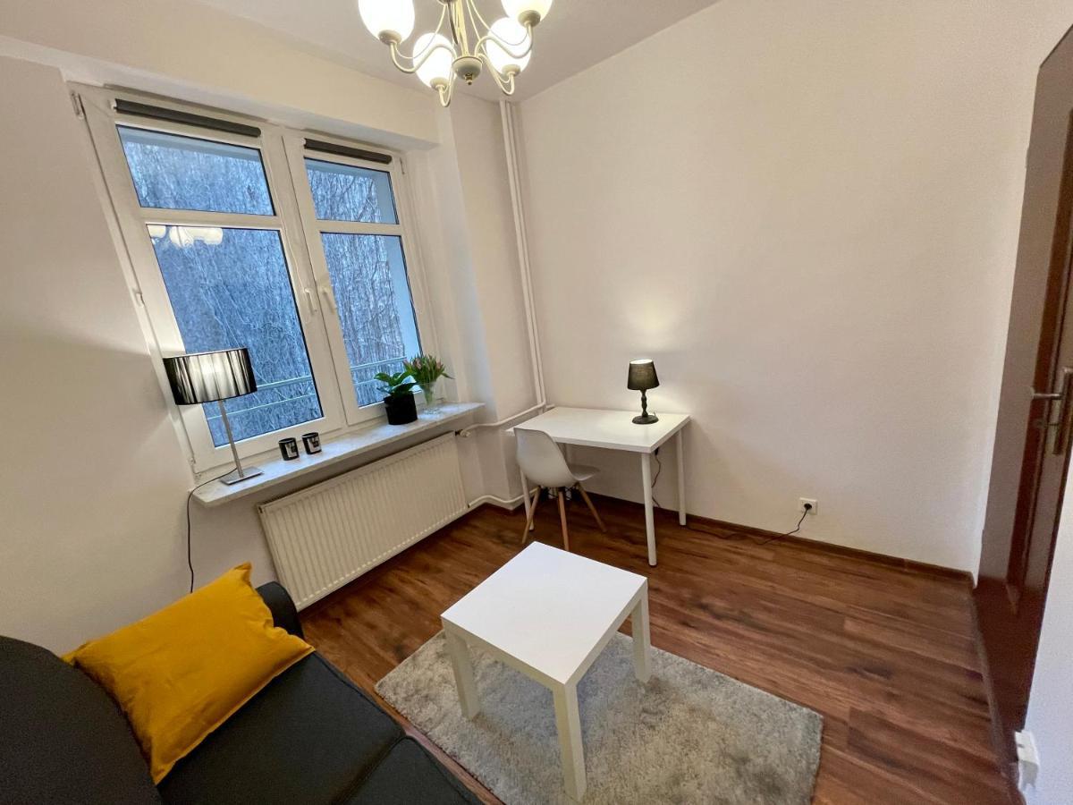 Diamond Metro Wifi 300 Mbs 70'Tv Netflix Hbo Appletv+ Apartamento Varsovia Exterior foto