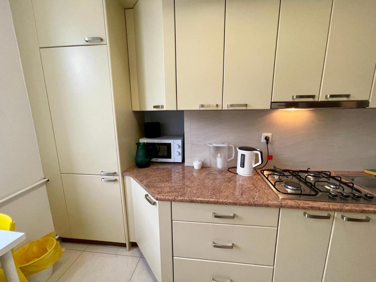 Diamond Metro Wifi 300 Mbs 70'Tv Netflix Hbo Appletv+ Apartamento Varsovia Exterior foto